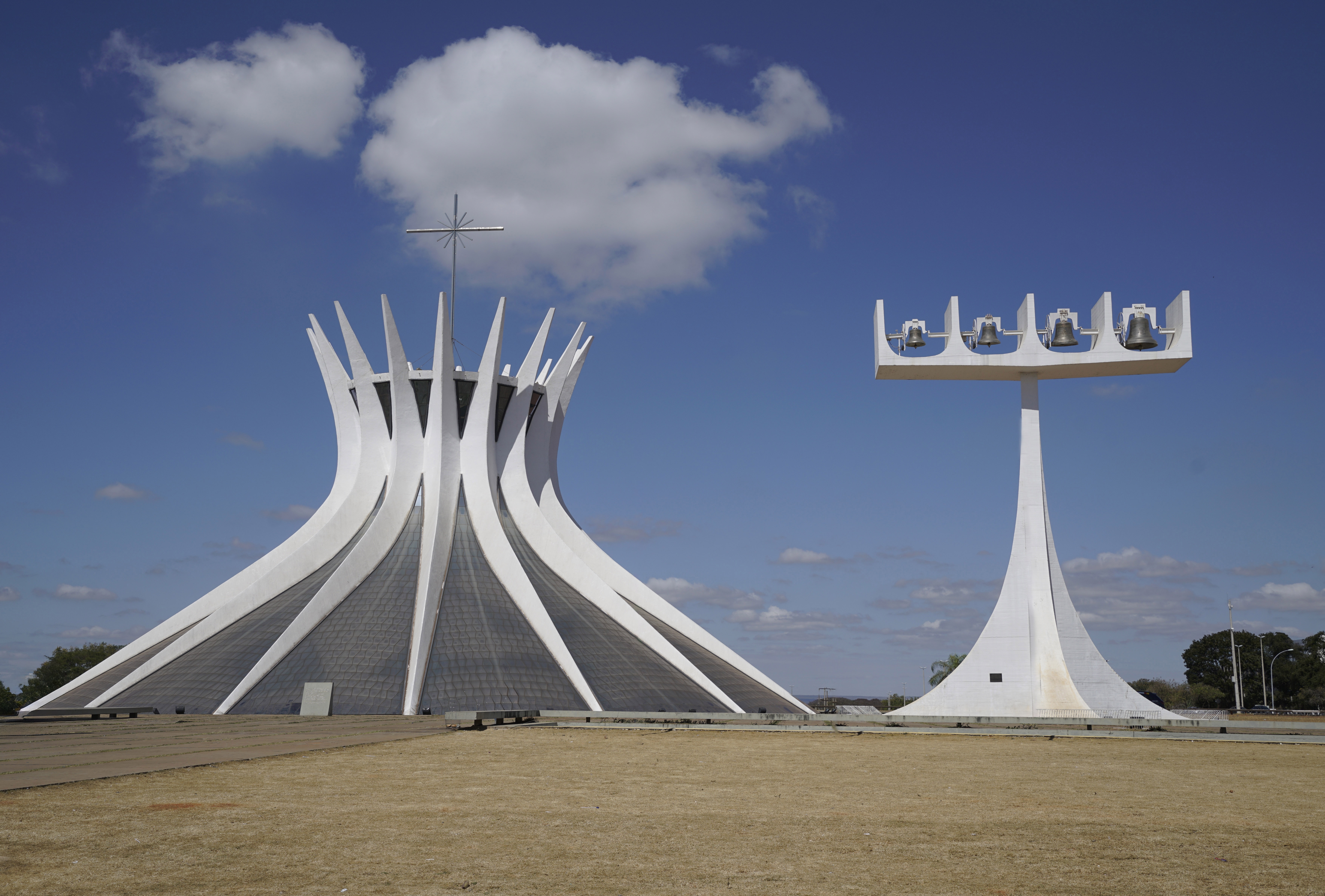 Όσκαρ Νιεμάιερ - Θεμελιωτής της σύγχρονης βραζιλιάνικης αρχιτεκτονικής
